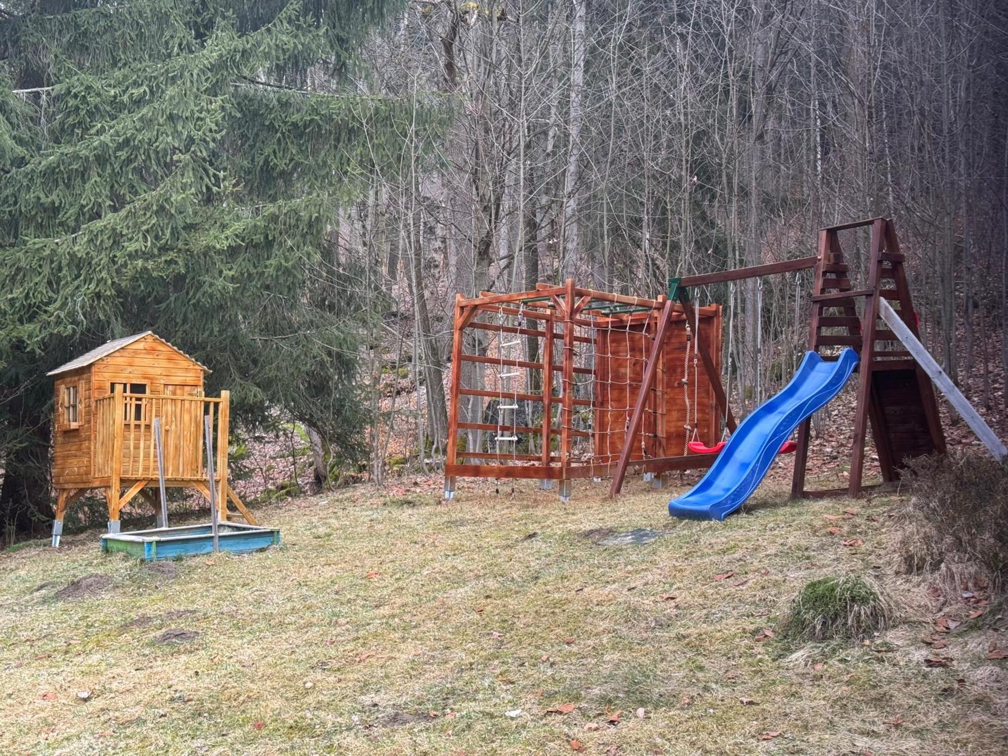 Roubenka Ella Villa Desná Eksteriør billede